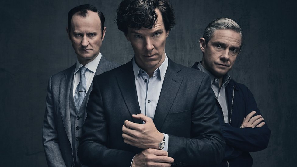 /images/mycroft-holmes-brother-behind-scenes.jpg